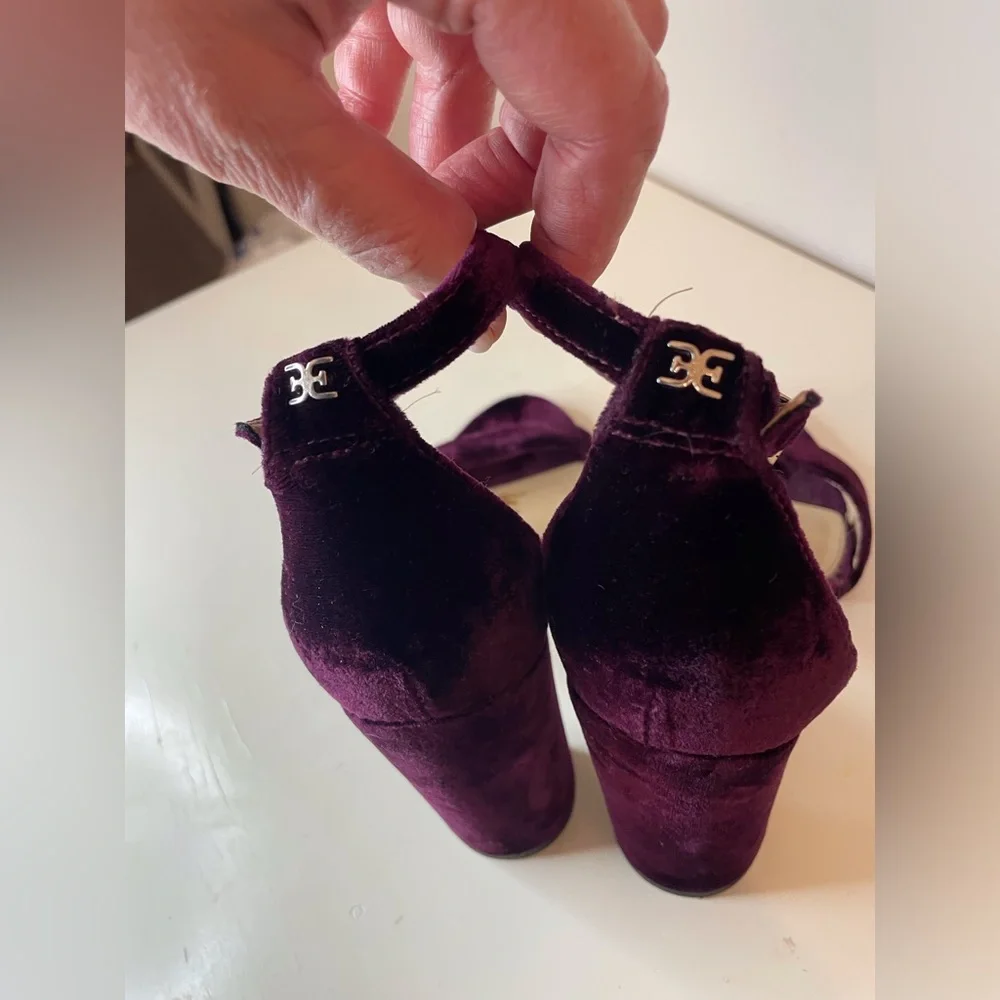 Sam Edelman Women's Yaro Heeled Velvet Sandals Size 6‎